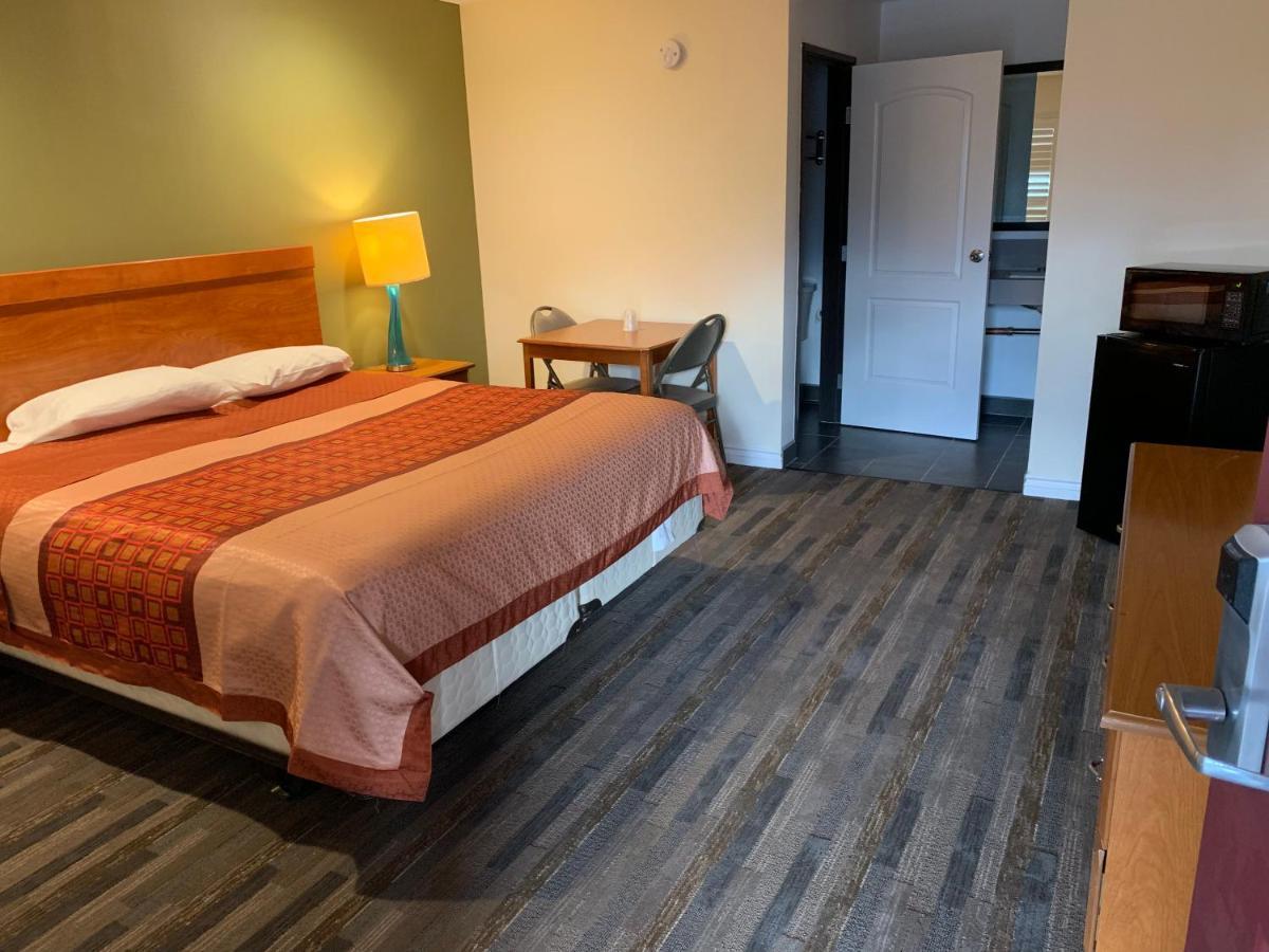 Desert Inn Motel โคโรนา ภายนอก รูปภาพ