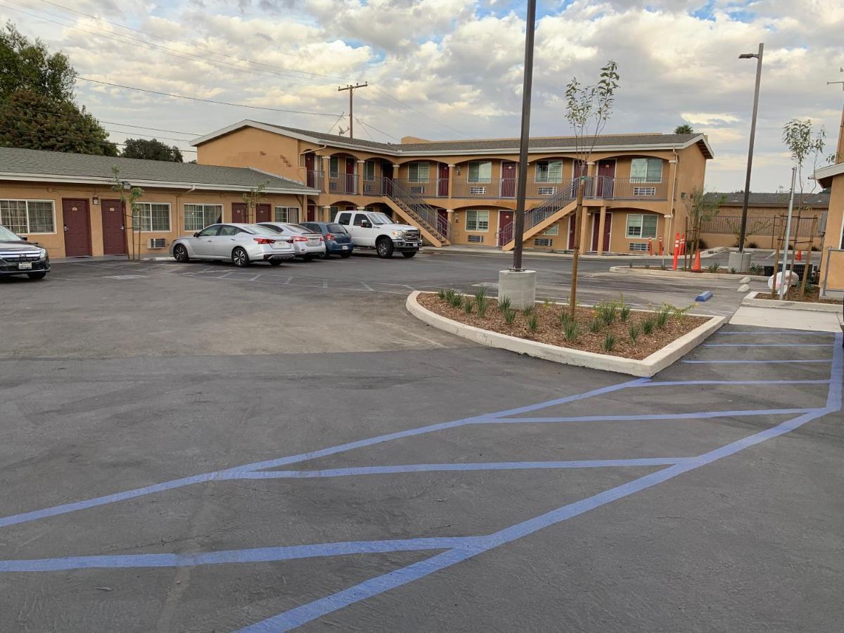 Desert Inn Motel โคโรนา ภายนอก รูปภาพ