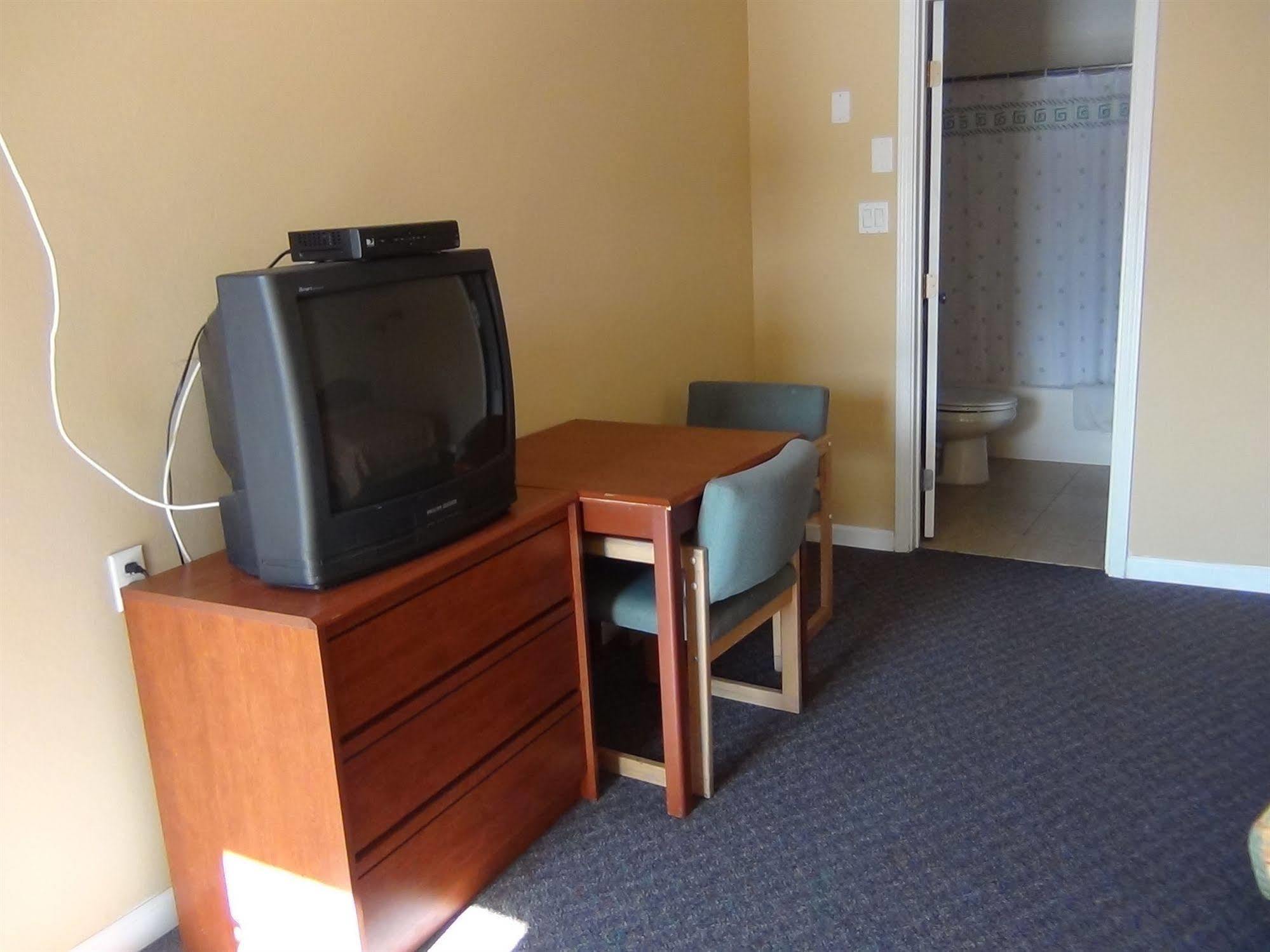 Desert Inn Motel โคโรนา ภายนอก รูปภาพ