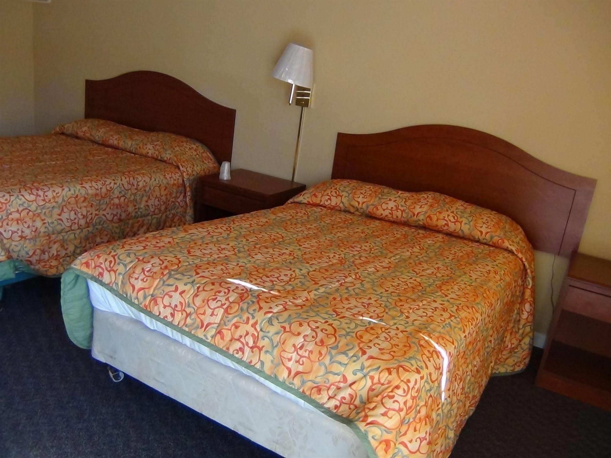 Desert Inn Motel โคโรนา ภายนอก รูปภาพ