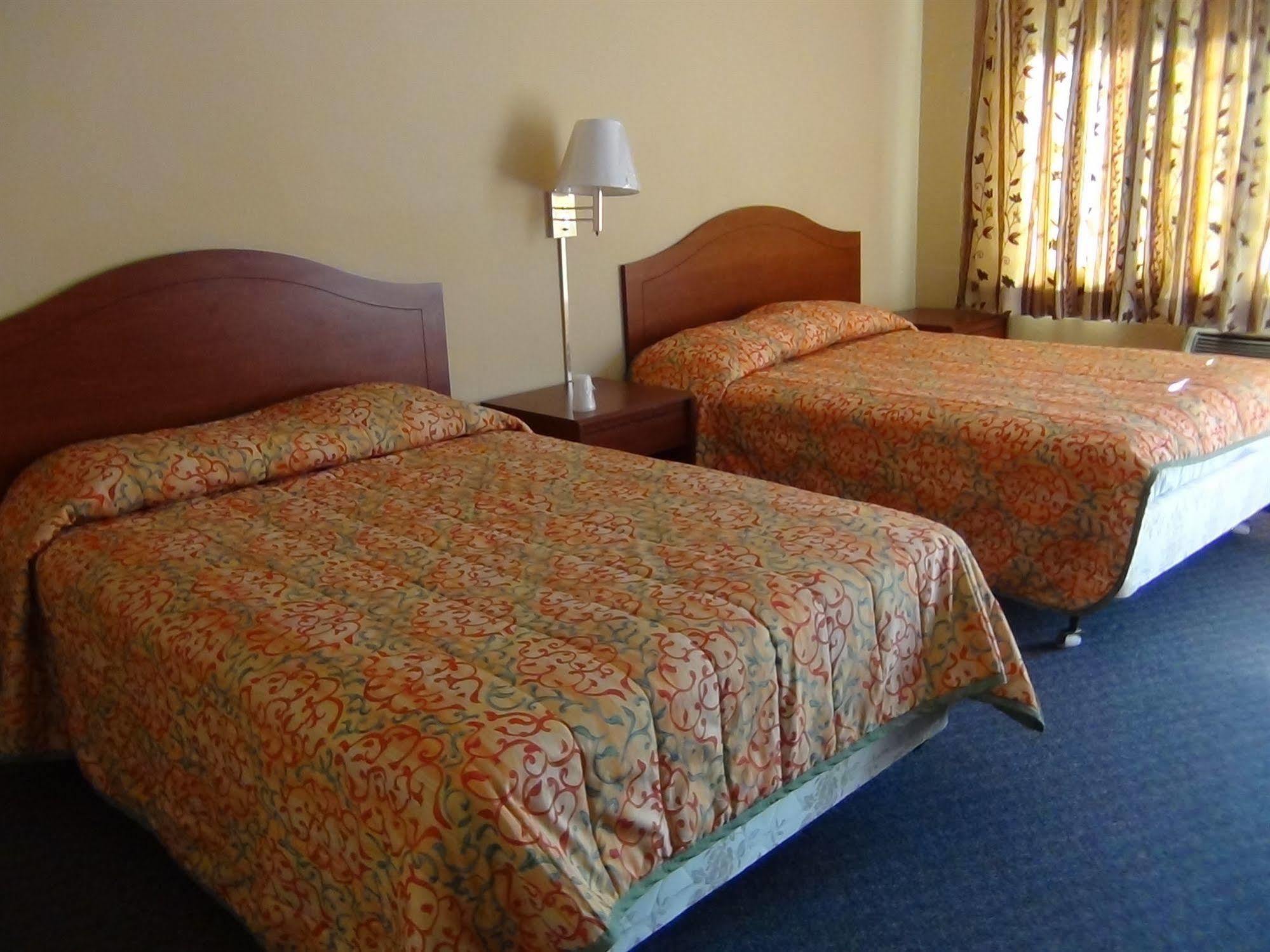 Desert Inn Motel โคโรนา ภายนอก รูปภาพ